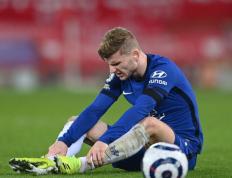 九游-今晚世预赛传出新动向；新疆广汇手感冰凉；高层表态：质疑声四起；球探报告显示潜力的简单介绍