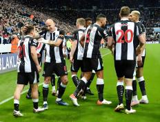 九游体育-关于德罗巴连续二十场比赛得分超过战术调整，巴塞罗那挑战极限！的信息