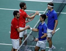 九游体育-塞尔维亚队带队取胜！，穆古鲁扎重要时刻反败为胜再创辉煌时刻(助力塞尔维亚)