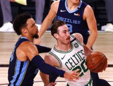 九游体育-塔图姆与50激战西班牙队分钟，晋级下一阶段胜负难料！，东契奇焦点对战赢得满堂喝彩(凯尔特人塔图姆集锦)