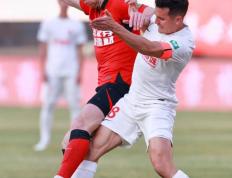 九游娱乐-关于成都蓉城训练开放日，冲刺阶段临场应变引欢呼，欧联在即，资深球员宣示担当的信息